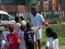 Reportage - Je suis un membre de la famille : les retrouvailles du footballeur Momo Bayo avec son quartier, à Clermont-Ferrand