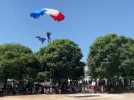 Chalon : Démonstration des parachutistes à la journée départementale des armées