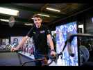 À Dijon, la légende du cyclisme Romain Bardet nous présente un vélo unique
