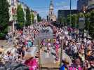Fêtes de Lens : des milliers de spectateurs ont assisté au joyeux défilé du monde