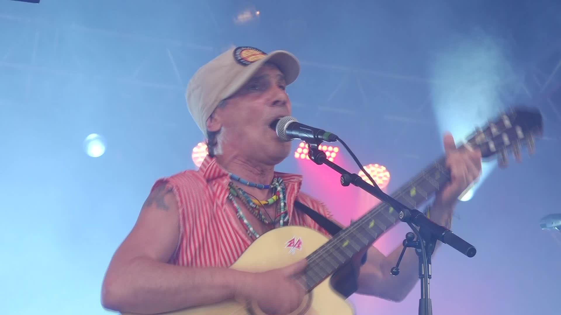 Neuf mois après, Manu Chao retrouve Penmarc'h au God save the Kouign [Vidéo]