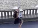 Les filles d'Opale Pole Dance ont charmé les clients de la Paillotte à Stella-Plage