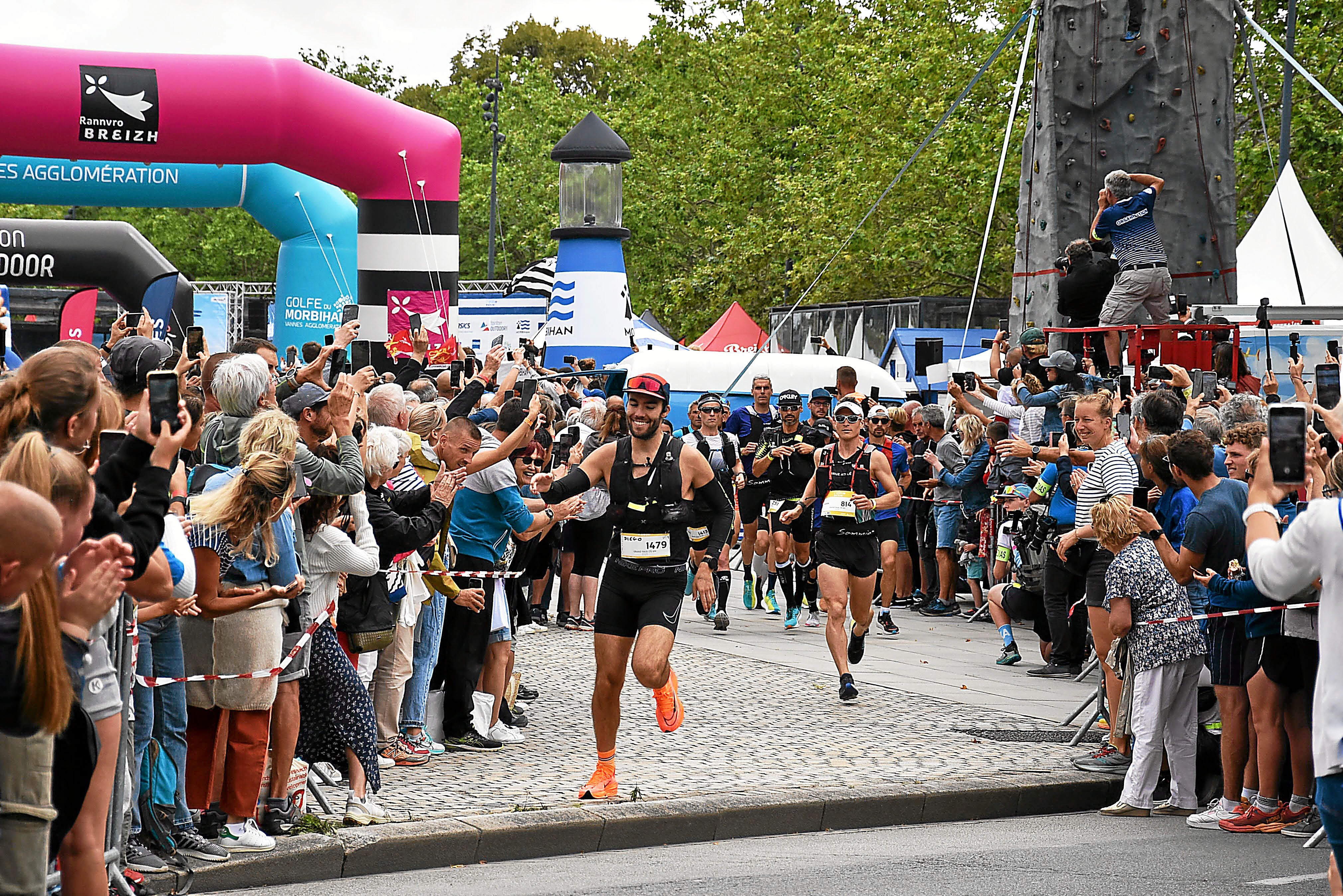Ultra Marin : 20 ans de grandes et de petites histoires autour du Golfe du Morbihan