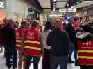 Auchan Louvroil : Ils manifestent en chanson pour soutenir Thomas, mis à pied pour avoir chanté « trop fort »