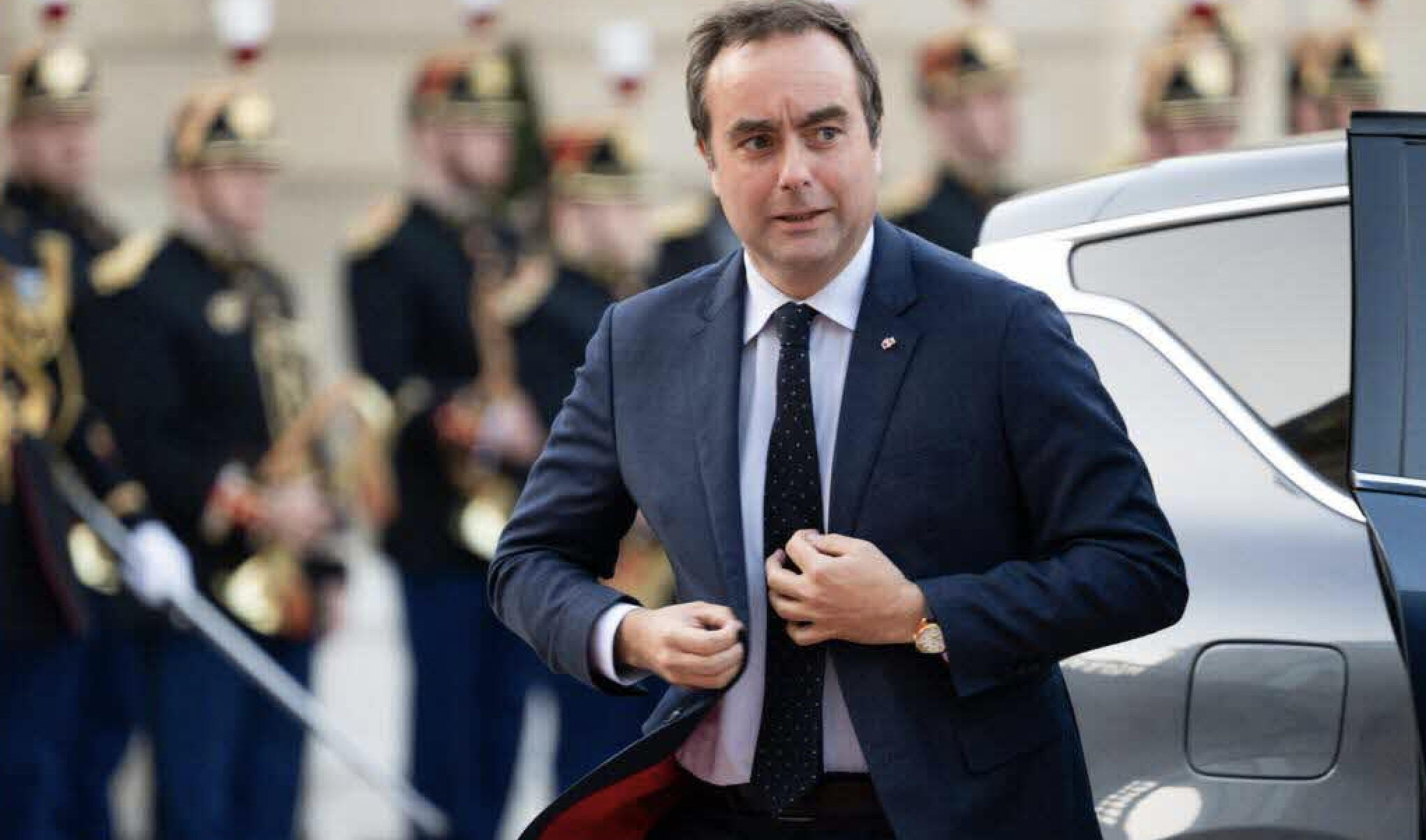 Le nouveau Premier ministre renonce à la suppression de deux jours fériés