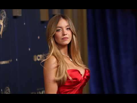 VIDEO : Sydney Sweeney a captiv les Emmy Awa…
