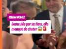 Selena Gomez bousculée par ses fans