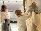 VIDÉO. Dans les coulisses de l'opération sauvetage de la fresque découverte une sandwicherie du Mans