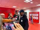 VIDÉO. Match des légendes du Mans FC : Drogba, Giresse, Pauleta... Les stars arrivent au stade