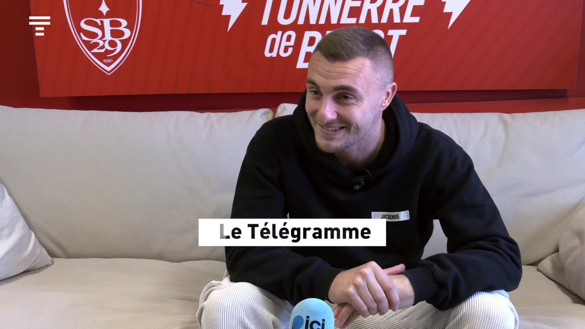 « Enfant, j'étais amoureux du foot, mais pas de là à vouloir faire une carrière » : le Brestois Brendan Chardonnet se confie sur sa longévité record [Vidéo]