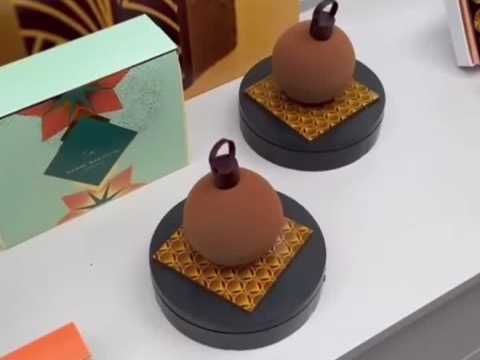 VIDEO : On dcouvre la collection des Ftes d…