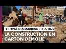 Démolition de la construction monumentale en carton de la place Ducale