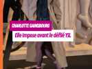 Charlotte Gainsbourg pose avant le déflié Yves Saint-Laurent
