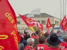 Social - "Ce sont des drames humains" : 2.000 personnes dans la rue de Commentry pour dire non aux suppressions d'emplois chez Erasteel