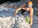 Nico, aveugle, fait de l'escalade