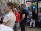 Olivier Minne sur la Grand-Place d'Arras pour militer au droit à mourir dans la dignité