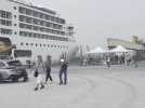 Calais : un bateau de croisière fait escale au port