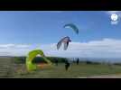VIDÉO. On a testé pour vous : le parapente sur les falaises de Longues-sur-Mer