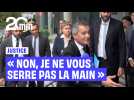 « Je ne vous serre pas la main », Darmanin interpellé par des avocats