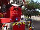 À Béziers, les habitants d'un immeuble évacués par les fenêtres après l'incendie des caves