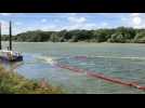 VIDÉO. Une barge sombre dans la Loire, près de Nantes : 143 m de barrages antipollution mis en place
