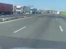 Un camion manque de traverser la glissière centrale sur l'A9 et crée d'énormes bouchons