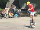 VIDEO. Des stars du BMX font le show à Fougères