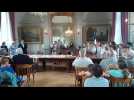 Sorrus : le maire Jacques Flahaut prononce un discours sur l'inauguration d'un nouveau bâtiment scolaire.