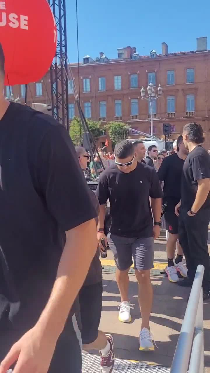 Theo neko privacy gratis the one thing that outshined her