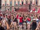 Stade toulousain : les joueurs lancent le claping place du Capitole