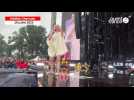 VIDÉO. Philippe Katerine assure toujours le show aux Vieilles Charrues