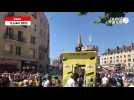 VIDÉO. Tour de France 2025 : les premiers coureurs se présentent au départ sous les applaudissements