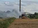 Meteren : un engin agricole prend feu