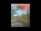 Un important incendie est en cours aux abords de l'A8 à hauteur de Fréjus, ce jeudi soir