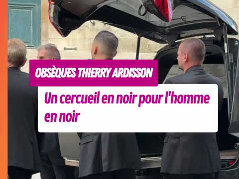 VIDEO : Un cercueil noir pour l'homme en noir