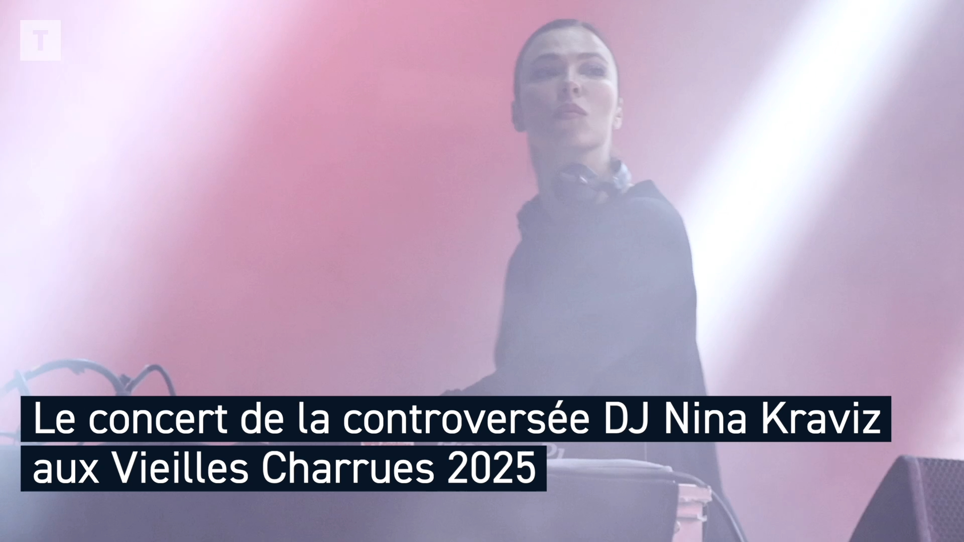 Un concert sans heurt pour la controversée DJ russe Nina Kraviz aux Vieilles Charrues [Vidéo]