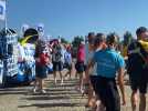 Tour de France 2025 étape 13 : échauffement des caravaniers par Hugues, animateur chez Krys 5