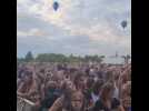 Enenvol 2025 : des montgolfières au-dessus du public pendant le concert de Gims