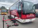 VIDÉO Tour de France femmes. Vestiaire façon stade de foot, cuisine... Visite du bus de Cofidis