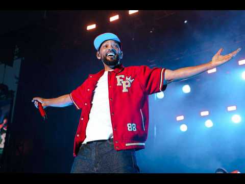 VIDEO : Will Smith reprend le gnrique du Prince de Bel Air et rend hommage  oncle Phil au Ronquires Festival