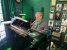 À 73 ans, Olivier Kirsch, ancien chanteur des Falcons à Sarreguemines renaît au piano