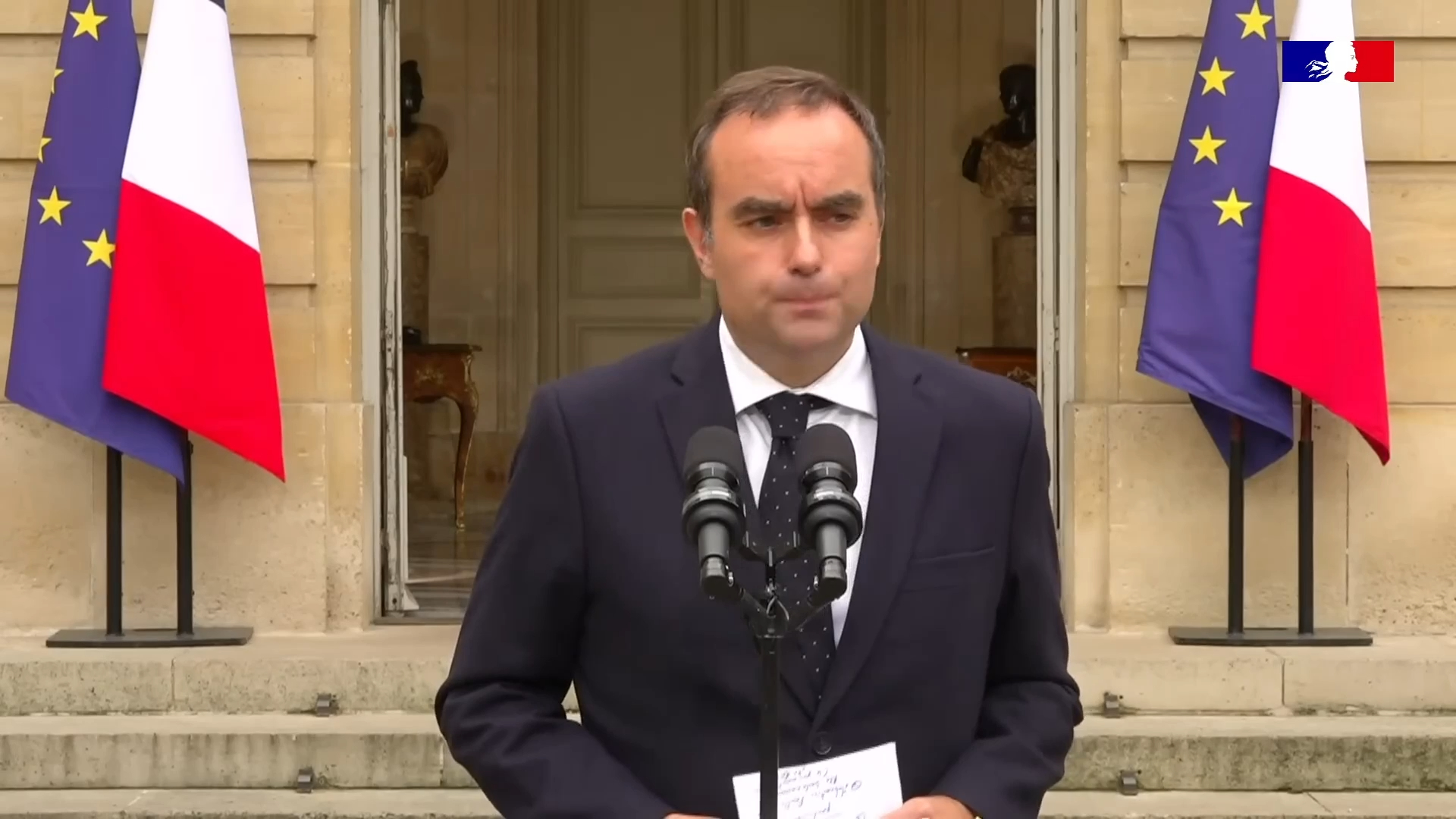 « Peu importe le Premier ministre en place, ça ne changera rien » : les Bretons désabusés après la démission de Lecornu [Vidéo]