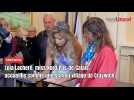 Miss Craywick accueillie comme une star au village