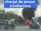 Un camion rempli de pneus en flammes sur l'autoroute, l'A8 coupée à la circulation