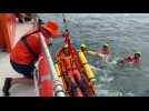Les sauveteurs de la SNSM s'entraînent au sauvetage en mer.