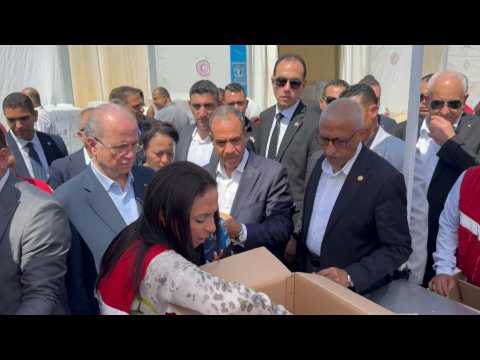 Le Premier ministre palestinien visite le terminal de Rafah à la frontière de Gaza