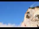 Un pan de falaise s'effondre sous les yeux des promeneurs en Normandie