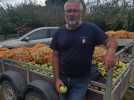 La cueillette de pommes au verger communal de Lépine qui donnera naissance à la cuvée 2025 du Spin'Pom.