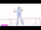 Les gars, oh ! : Cyril Hanouna arrive par les airs et fait face à un problème technique pour sa...