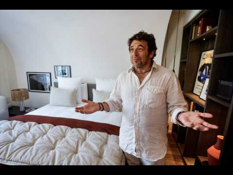 VIDEO : Patrick Bruel nous fait visiter son h…